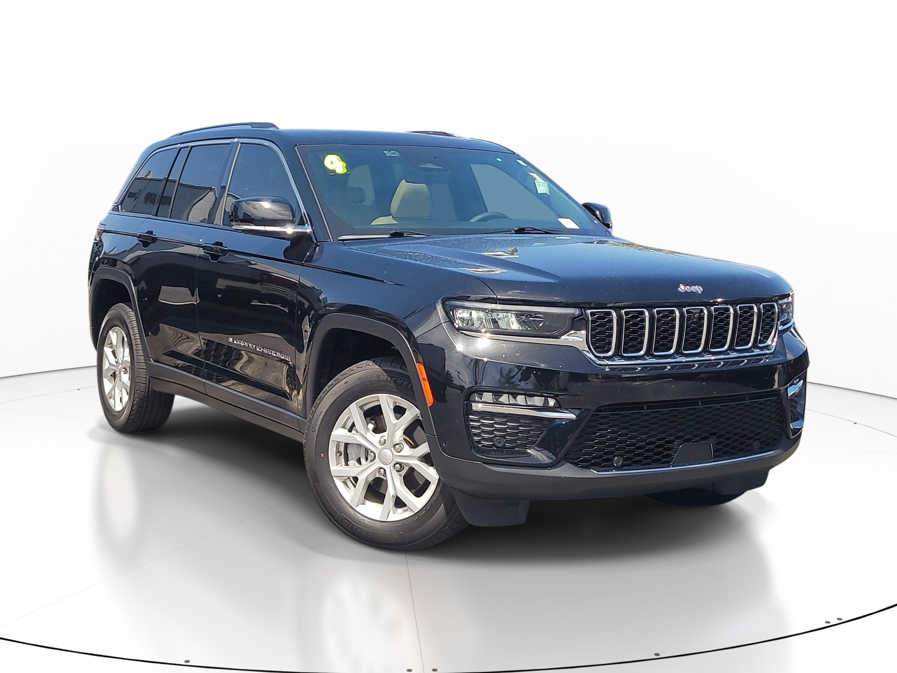 2024 Jeep Grand Cherokee Limited in Diamond Black Crystal Pearlcoat — front three-quarter view